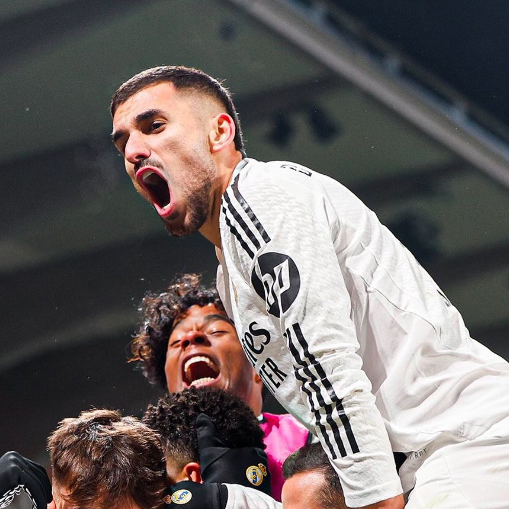 开云在线开户平台-罗马诺：马赛嫌塞瓦略斯贵，想先租后买本菲卡中场弗洛伦蒂诺