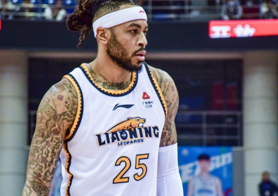 开云在线开户平台-辽宁109-57狂胜四川 球员评价：7人优秀，2人及格，3人低迷