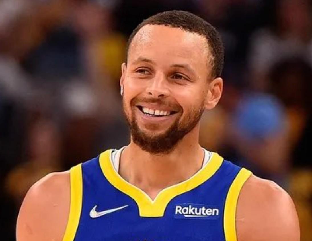 开云在线开户平台-Shams：库里还将因为右膝的伤势缺席未来10天的比赛